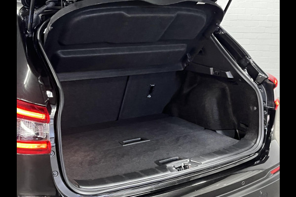 Nissan QASHQAI 1.3 DIG-T N-Connecta Trekhaak | Panoramadak | 360 camera | Stoelverwarming | Navigatie | Cruise control | Keyless