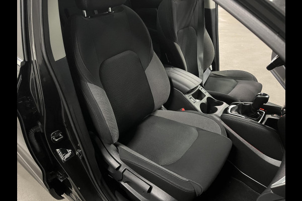Nissan QASHQAI 1.3 DIG-T N-Connecta Trekhaak | Panoramadak | 360 camera | Stoelverwarming | Navigatie | Cruise control | Keyless