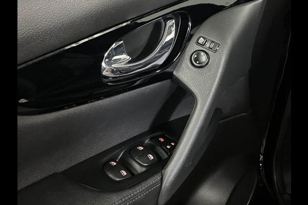 Nissan QASHQAI 1.3 DIG-T N-Connecta Trekhaak | Panoramadak | 360 camera | Stoelverwarming | Navigatie | Cruise control | Keyless