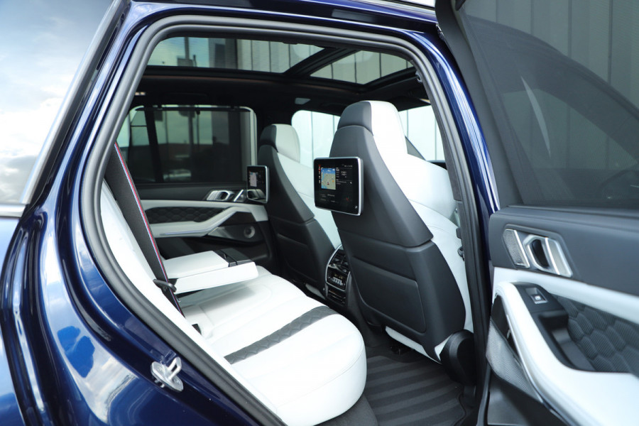 BMW X5 M Competition | 625PK | Head-up | Massage | Carbon | Bowers&Wilkins | Schaalstoelen | Keyless-go | Entertainment achterin | Sfee