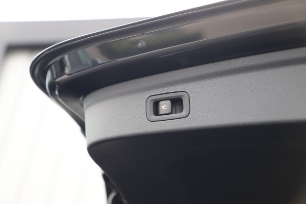 Mercedes-Benz GLE 350e AMG 4-Matic | 333PK | Head-up | Pano | Keyless-go | Burmester | Distronic+ | Sfeerverlichting | Memory | 2022.