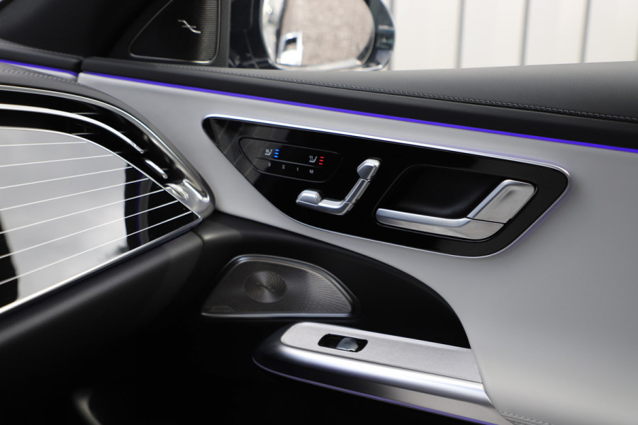 Mercedes-Benz E-Klasse 300e Exclusive line | 313PK | Massage | Luchtvering | Achterasbesturing | Burmester 4D | Leder exclusief | Digital-light | Distr
