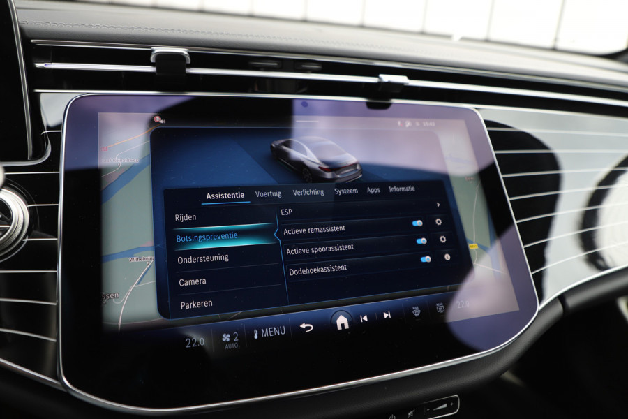 Mercedes-Benz E-Klasse 300e Exclusive line | 313PK | Massage | Luchtvering | Achterasbesturing | Burmester 4D | Leder exclusief | Digital-light | Distr