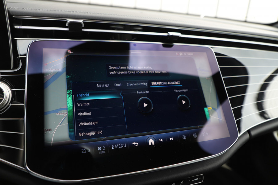 Mercedes-Benz E-Klasse 300e Exclusive line | 313PK | Massage | Luchtvering | Achterasbesturing | Burmester 4D | Leder exclusief | Digital-light | Distr