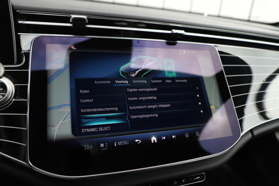 Mercedes-Benz E-Klasse 300e Exclusive line | 313PK | Massage | Luchtvering | Achterasbesturing | Burmester 4D | Leder exclusief | Digital-light | Distr