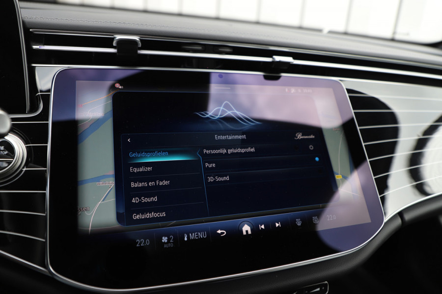 Mercedes-Benz E-Klasse 300e Exclusive line | 313PK | Massage | Luchtvering | Achterasbesturing | Burmester 4D | Leder exclusief | Digital-light | Distr