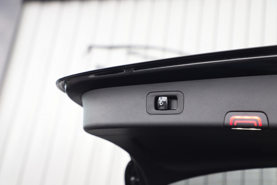 Mercedes-Benz E-Klasse Estate AMG 53 4MATIC+ | 585PK | Hyperscreen | Burmester 4D | Keyless-go | Distronic+ | Sfeerverlichting | Stuurwielverw. | 2025.