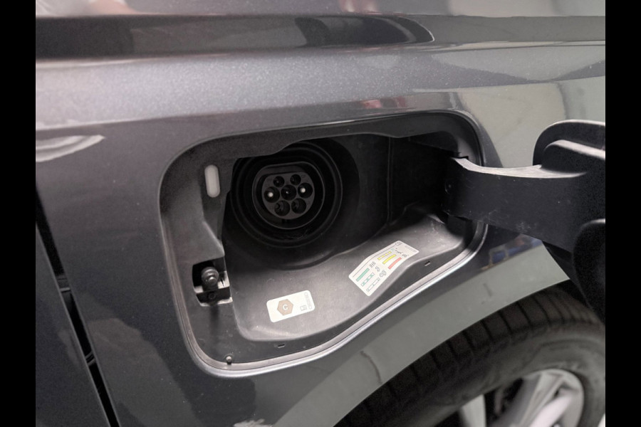 Volkswagen Multivan 1.4 eHybrid Energetic 7P PANO/NAVI/H-UP/V-COCKPIT/7X STOELVERW/CAM/H-LEDER/SFEERVERL/STUURVERW///