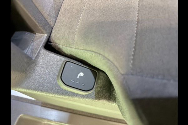 Volkswagen Multivan 1.4 eHybrid Energetic 7P PANO/NAVI/H-UP/V-COCKPIT/7X STOELVERW/CAM/H-LEDER/SFEERVERL/STUURVERW///