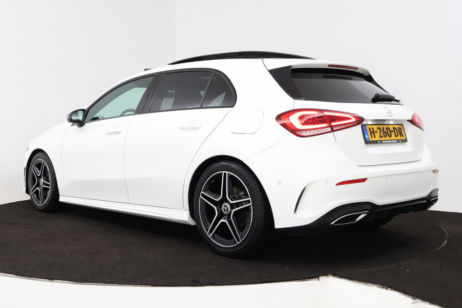 Mercedes-Benz A-Klasse 180 Business Solution AMG (PANORAMADAK, STOELVERWARMING, PDC, CAMERA, NAVIGATIE)