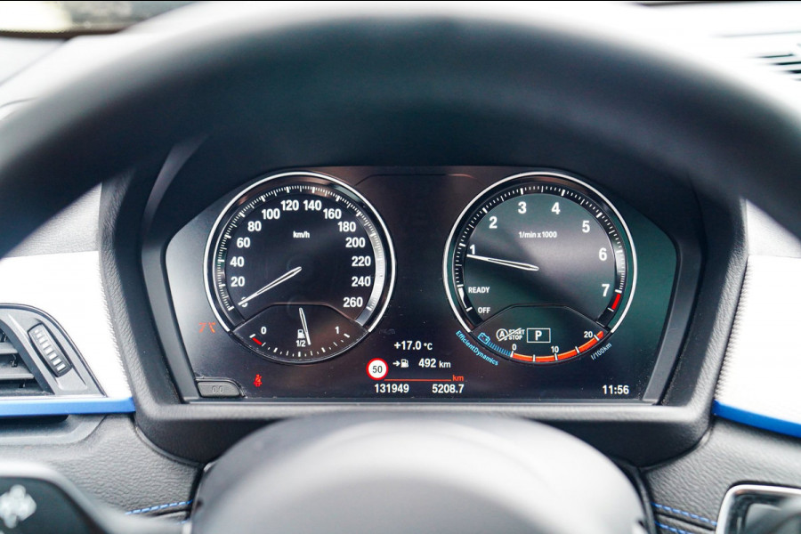 BMW X2 XDrive20i High Executive | Stoelverwarming | Panorama | Head Up Display | M Sport onderstel | M Sport pakket