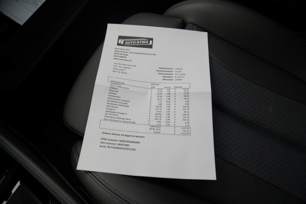 BMW X2 XDrive20i High Executive | Stoelverwarming | Panorama | Head Up Display | M Sport onderstel | M Sport pakket