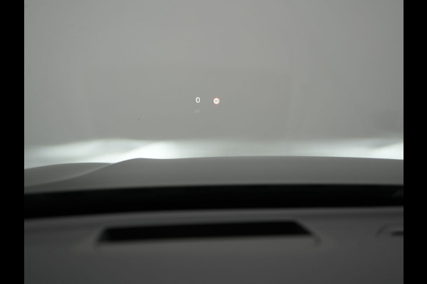 Volvo XC60 T8 AWD Plus Dark LONG RANGE PHEV 456pk Dealer O.H | Panodak | 360 Camera | Adaptive Cruise | Head Up | Adaptieve Full LED Koplampen |  Sportstoelen Memory & Verwarmd | Google Assistant | Apple Carplay | Keyless | Navigatie | Virtual | DAB |  Plug In Hybrid |