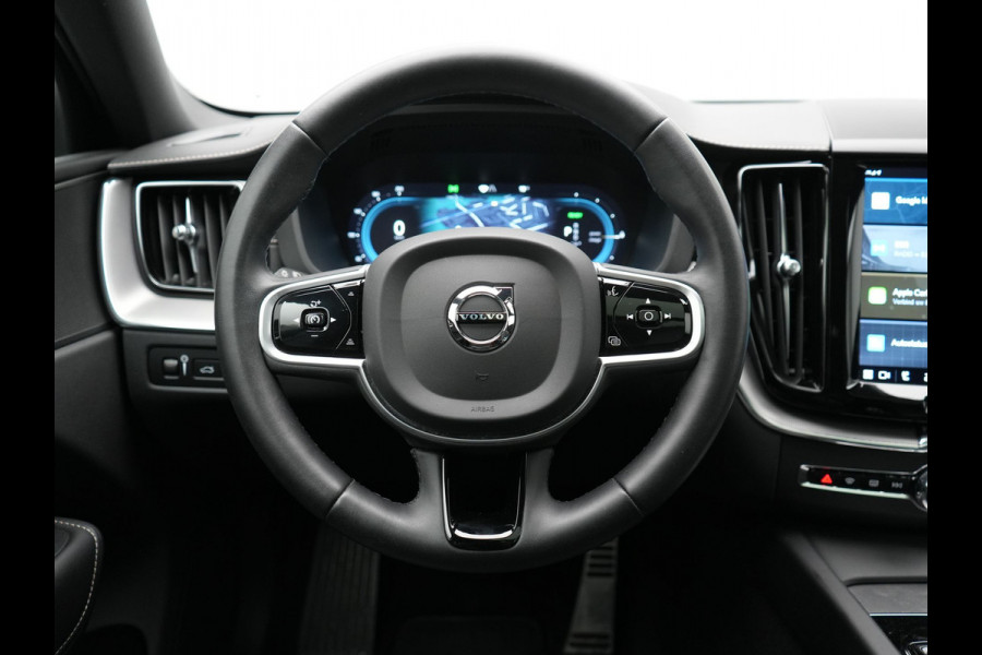 Volvo XC60 T8 AWD Plus Dark LONG RANGE PHEV 456pk Dealer O.H | Panodak | 360 Camera | Adaptive Cruise | Head Up | Adaptieve Full LED Koplampen |  Sportstoelen Memory & Verwarmd | Google Assistant | Apple Carplay | Keyless | Navigatie | Virtual | DAB |  Plug In Hybrid |