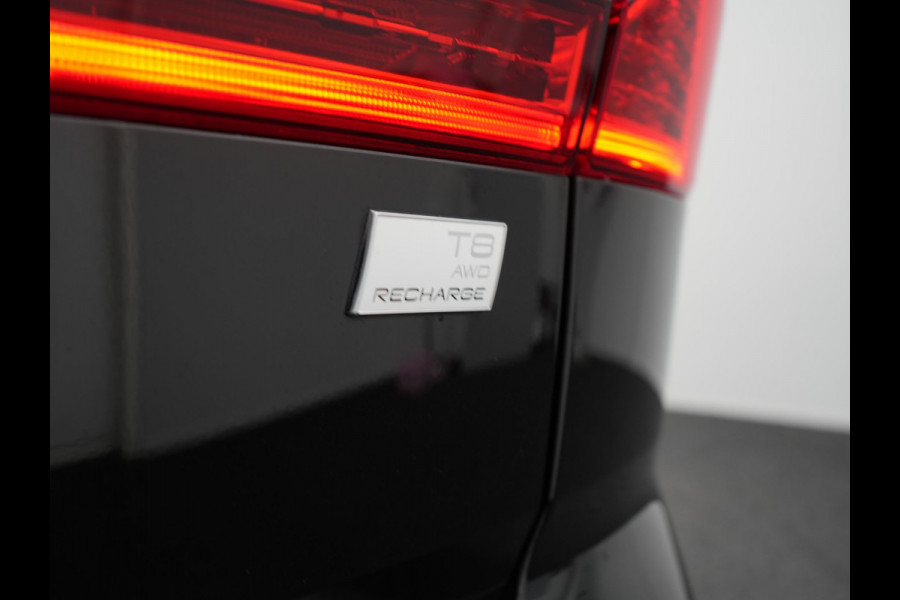 Volvo XC60 T8 AWD Plus Dark LONG RANGE PHEV 456pk Dealer O.H | Panodak | 360 Camera | Adaptive Cruise | Head Up | Adaptieve Full LED Koplampen |  Sportstoelen Memory & Verwarmd | Google Assistant | Apple Carplay | Keyless | Navigatie | Virtual | DAB |  Plug In Hybrid |