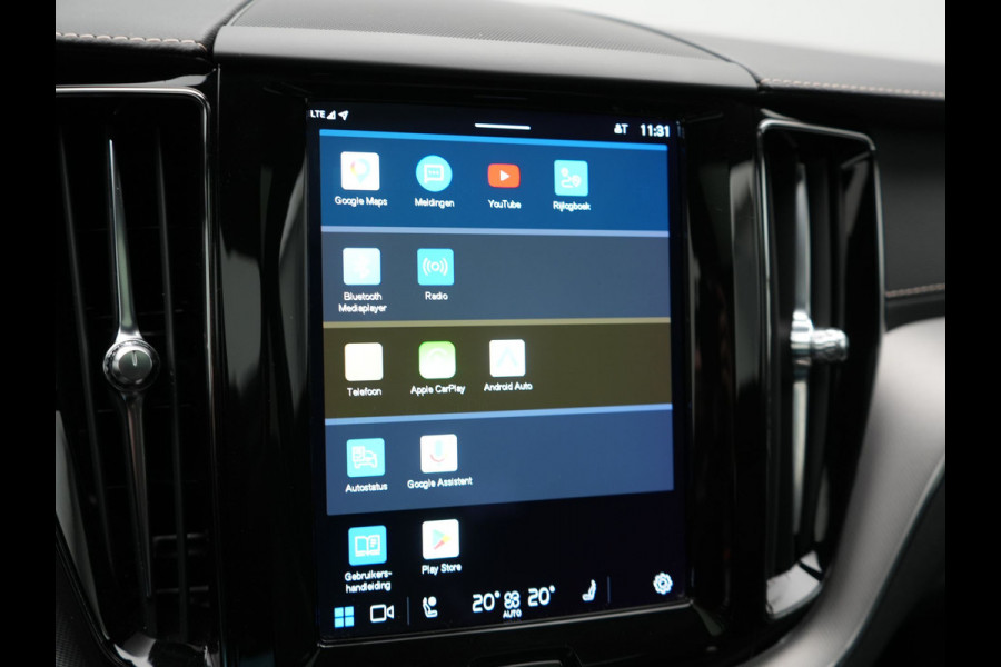 Volvo XC60 T8 AWD Plus Dark LONG RANGE PHEV 456pk Dealer O.H | Panodak | 360 Camera | Adaptive Cruise | Head Up | Adaptieve Full LED Koplampen |  Sportstoelen Memory & Verwarmd | Google Assistant | Apple Carplay | Keyless | Navigatie | Virtual | DAB |  Plug In Hybrid |
