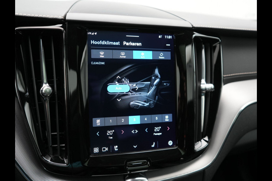 Volvo XC60 T8 AWD Plus Dark LONG RANGE PHEV 456pk Dealer O.H | Panodak | 360 Camera | Adaptive Cruise | Head Up | Adaptieve Full LED Koplampen |  Sportstoelen Memory & Verwarmd | Google Assistant | Apple Carplay | Keyless | Navigatie | Virtual | DAB |  Plug In Hybrid |