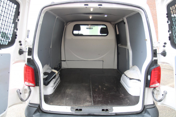 Volkswagen Transporter 2.0 TDI 150PK L1H1 Comfortline / App connect / Multi stuur / Trekhaak