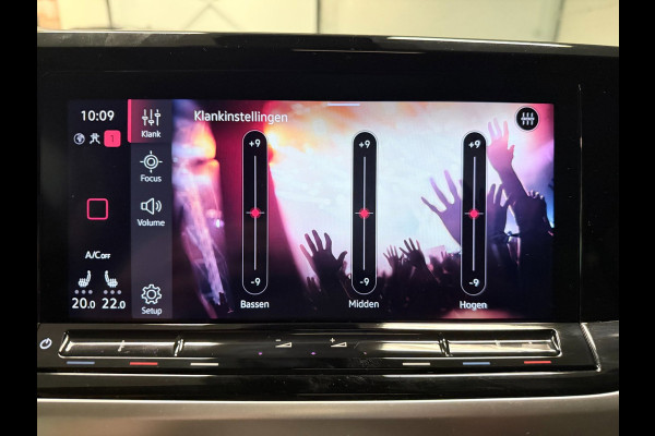 Volkswagen Multivan 1.4 eHybrid Energetic 7P PANO/NAVI/H-UP/V-COCKPIT/7X STOELVERW/CAM/H-LEDER/SFEERVERL/STUURVERW///