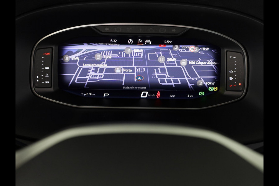 Seat Ateca 1.5 TSI FR Business Intense | SEAT Audio System | Velgen 'Exclusive Glossy Black', 19 inch | Kuipstoelen, Dinamica Aurora Blue (suede look) | Verwambare voorstoelen + Stuurwiel | Reservewiel 18" staal