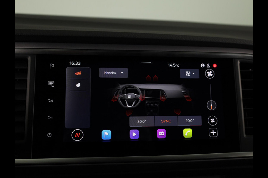 Seat Ateca 1.5 TSI FR Business Intense | SEAT Audio System | Velgen 'Exclusive Glossy Black', 19 inch | Kuipstoelen, Dinamica Aurora Blue (suede look) | Verwambare voorstoelen + Stuurwiel | Reservewiel 18" staal