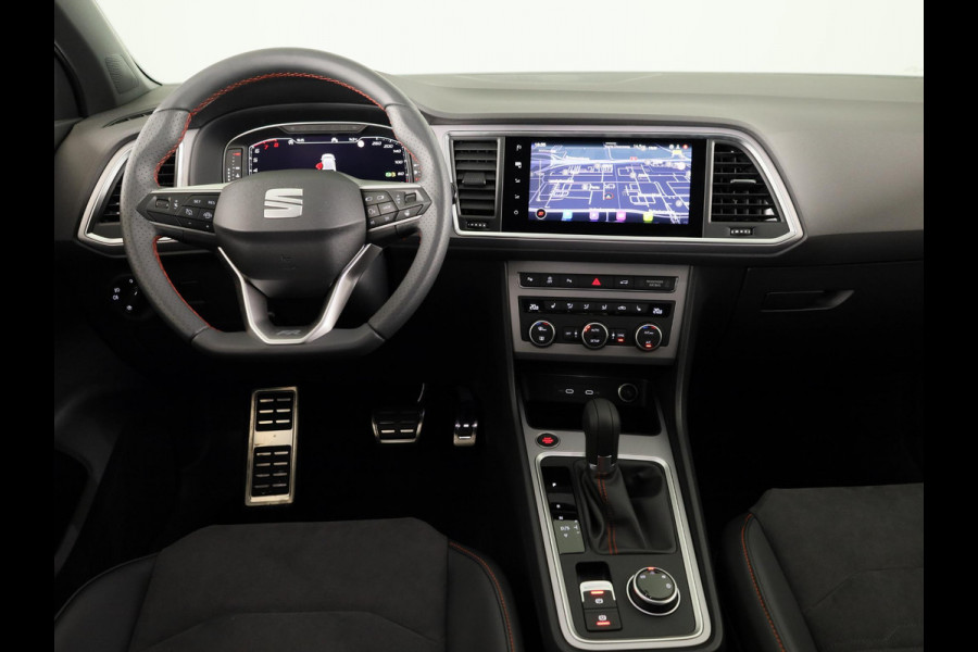 Seat Ateca 1.5 TSI FR Business Intense | Velgen 'Exclusive Glossy Black', 19 inch | Kuipstoelen, Dinamica Aurora Blue (suede look) | Verwambare voorstoelen + Stuurwiel | Draadloze Carplay