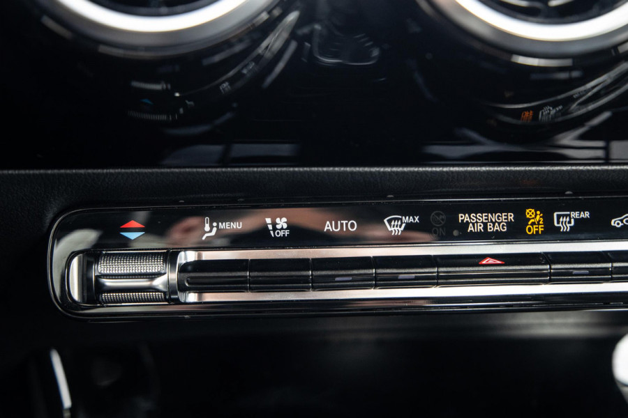 Mercedes-Benz A-Klasse 250 e Business Line CARPLAY / CAMERA / LEER / DEALER ONDERHOUDEN