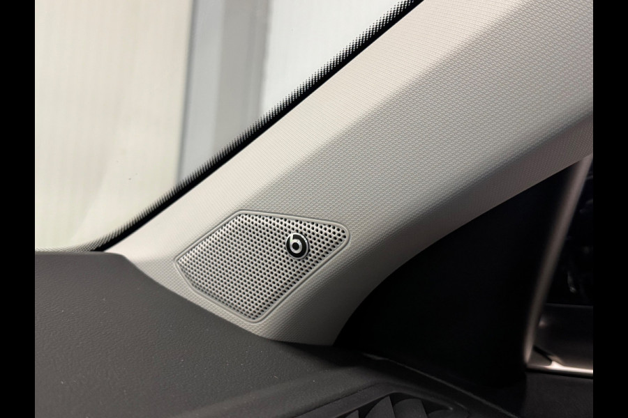 Volkswagen T-Roc 1.5 TSI Style | PANO | IQ LIGHTS | BEATS AUDIO | CAMERA