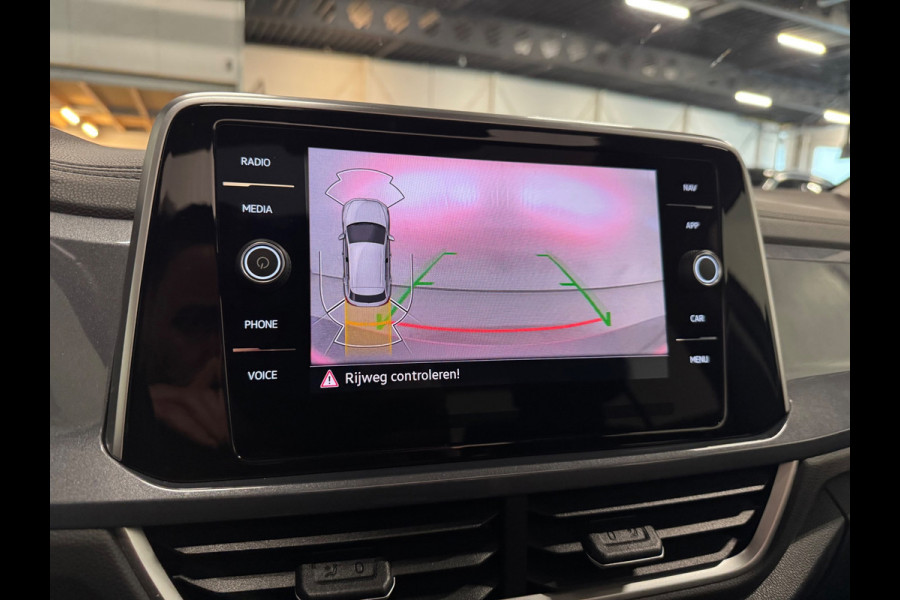 Volkswagen T-Roc 1.5 TSI Style | PANO | IQ LIGHTS | BEATS AUDIO | CAMERA