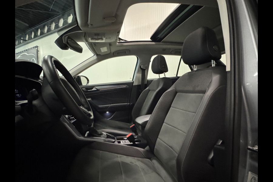 Volkswagen T-Roc 1.5 TSI Style | PANO | IQ LIGHTS | BEATS AUDIO | CAMERA