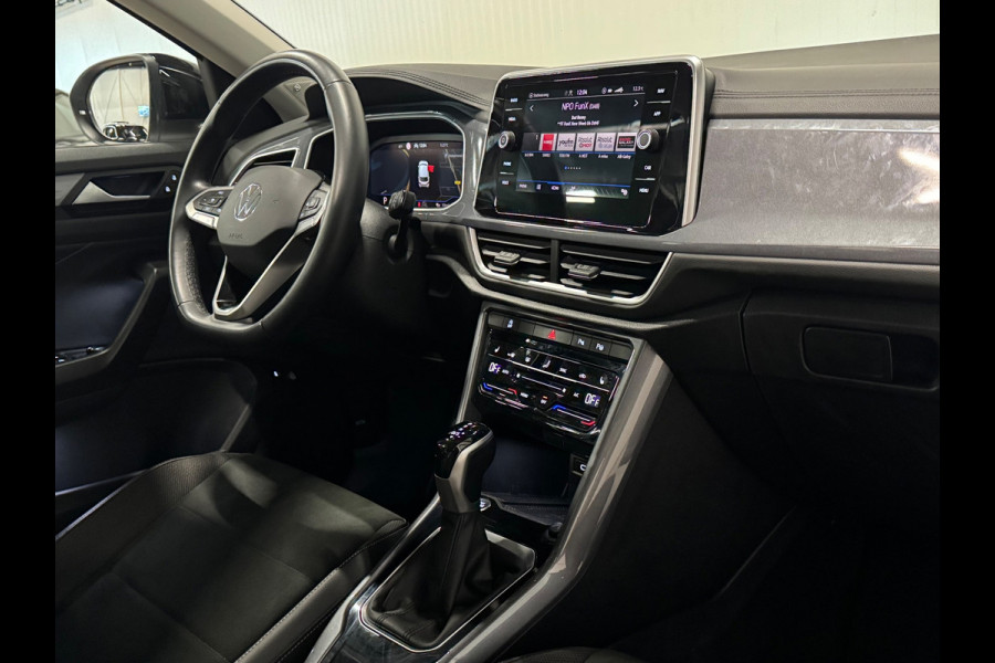 Volkswagen T-Roc 1.5 TSI Style | PANO | IQ LIGHTS | BEATS AUDIO | CAMERA