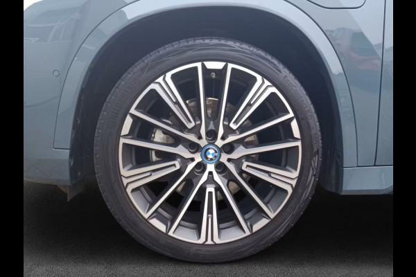 BMW X1 xDrive30e M-SPORT ** LED, LEDER, DR. ASS+, MEMORY, TREKH, 20-inch LMV, H&K SOUND ** 1e EIG - UNFALLFREI ** ** INFORMEER OOK NAAR ONZE AANTREKKELIJKE FINANCIAL-LEASE TARIEVEN **
