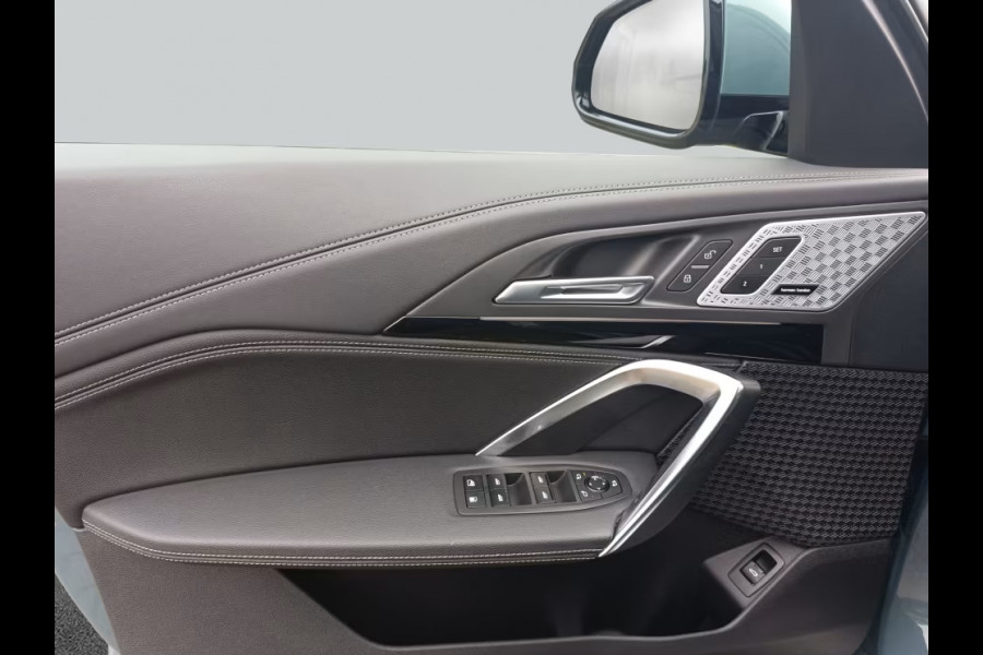 BMW X1 xDrive30e M-SPORT ** LED, LEDER, DR. ASS+, MEMORY, TREKH, 20-inch LMV, H&K SOUND ** 1e EIG - UNFALLFREI ** ** INFORMEER OOK NAAR ONZE AANTREKKELIJKE FINANCIAL-LEASE TARIEVEN **