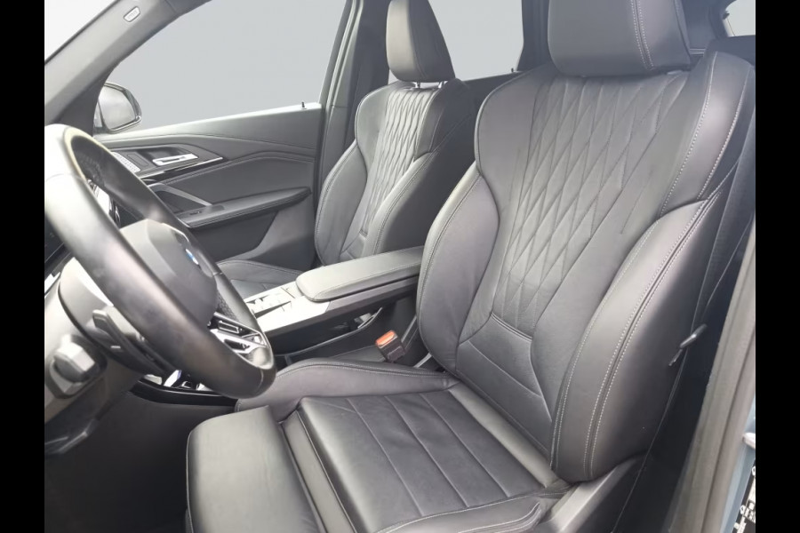 BMW X1 xDrive30e M-SPORT ** LED, LEDER, DR. ASS+, MEMORY, TREKH, 20-inch LMV, H&K SOUND ** 1e EIG - UNFALLFREI ** ** INFORMEER OOK NAAR ONZE AANTREKKELIJKE FINANCIAL-LEASE TARIEVEN **