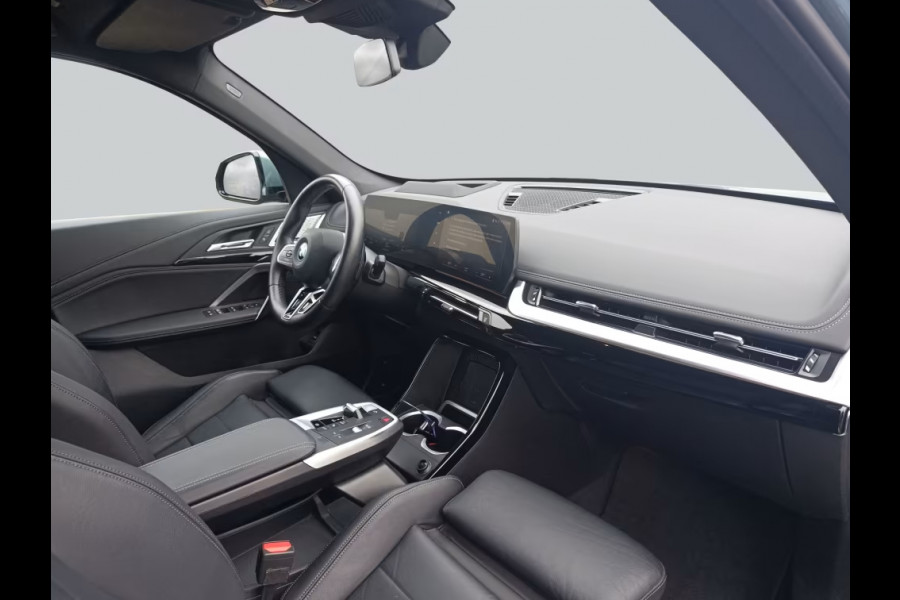 BMW X1 xDrive30e M-SPORT ** LED, LEDER, DR. ASS+, MEMORY, TREKH, 20-inch LMV, H&K SOUND ** 1e EIG - UNFALLFREI ** ** INFORMEER OOK NAAR ONZE AANTREKKELIJKE FINANCIAL-LEASE TARIEVEN **