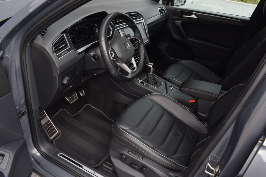 Volkswagen Tiguan 1.4 TSI eHybrid R-Line Black Style | Leer | Camera | Trekhaak