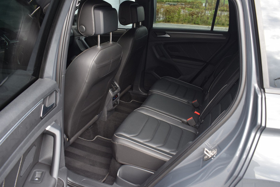 Volkswagen Tiguan 1.4 TSI eHybrid R-Line Black Style | Leer | Camera | Trekhaak
