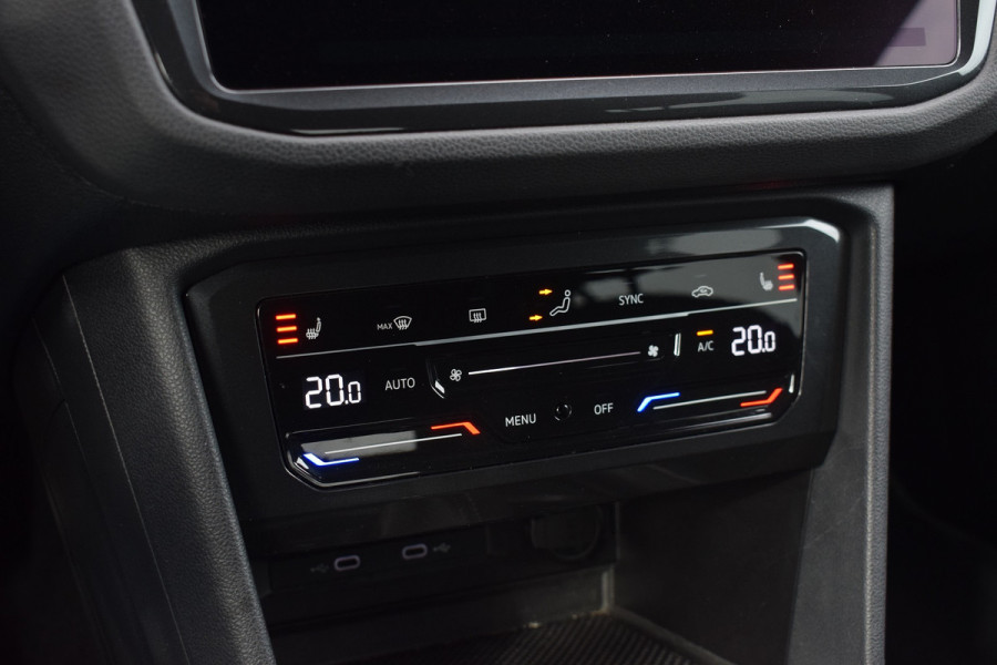 Volkswagen Tiguan 1.4 TSI eHybrid R-Line Black Style | Leer | Camera | Trekhaak