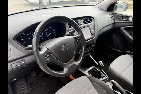 Hyundai i20 1.0 T-GDI Comfort | Dealer onderhouden | Trekhaak | Camera | Navigatie