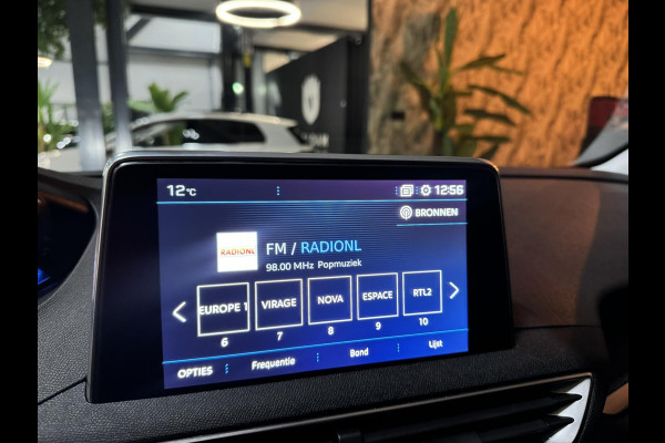 Peugeot 5008 1.2 PureTech Crossway 7P. Garantie Trekhaak Carplay 360 Camera Blindspot Cruise Navi Clima Led Lane Sfeer Rijklaar