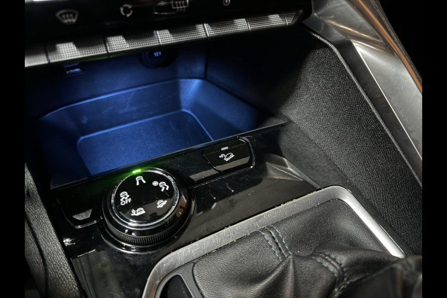 Peugeot 5008 1.2 PureTech Crossway 7P. Garantie Trekhaak Carplay 360 Camera Blindspot Cruise Navi Clima Led Lane Sfeer Rijklaar