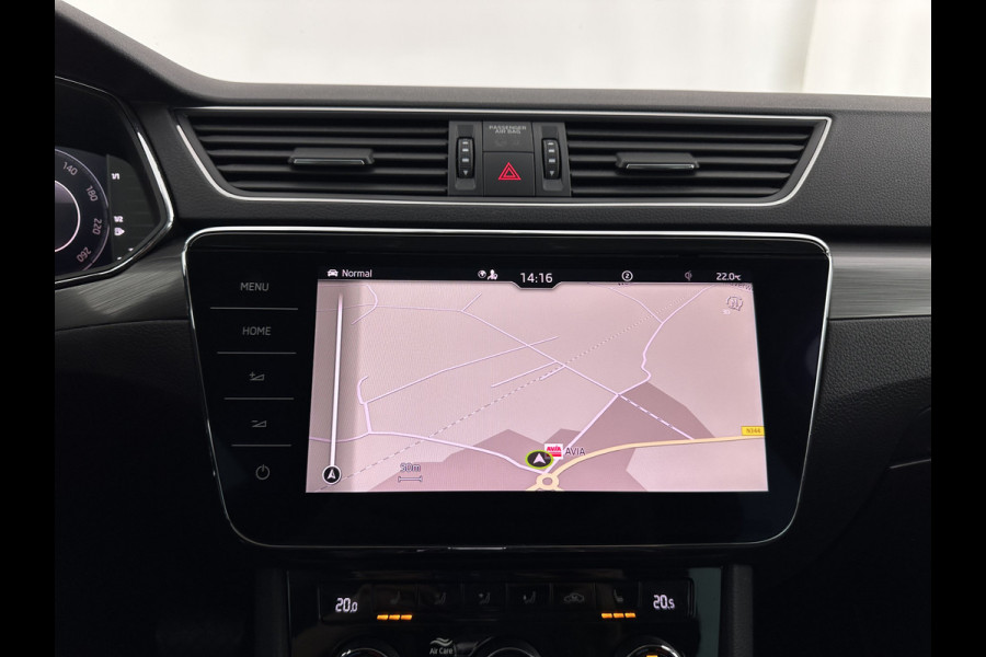 Škoda Superb Combi 1.4 TSI iV Sportline Business (Plug-in) (INCL.BTW) *PANO | ADAPTIVE-CRUISE | LEATHER-MICROFIBRE | FULL-LED | BLINDSPOT | MEMORY-PACK | TOP-VIEW | HEATED-COMFORTSEATS | KEYLESS | DIGI-COCKPIT | NAVI-FULLMAP | ECC | PDC | 19''ALU*