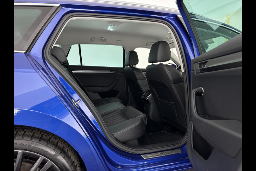Škoda Superb Combi 1.4 TSI iV Sportline Business (Plug-in) (INCL.BTW) *PANO | ADAPTIVE-CRUISE | LEATHER-MICROFIBRE | FULL-LED | BLINDSPOT | MEMORY-PACK | TOP-VIEW | HEATED-COMFORTSEATS | KEYLESS | DIGI-COCKPIT | NAVI-FULLMAP | ECC | PDC | 19''ALU*