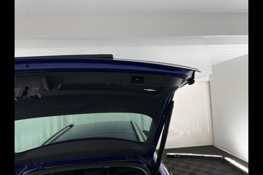 Škoda Superb Combi 1.4 TSI iV Sportline Business (Plug-in) (INCL.BTW) *PANO | ADAPTIVE-CRUISE | LEATHER-MICROFIBRE | FULL-LED | BLINDSPOT | MEMORY-PACK | TOP-VIEW | HEATED-COMFORTSEATS | KEYLESS | DIGI-COCKPIT | NAVI-FULLMAP | ECC | PDC | 19''ALU*