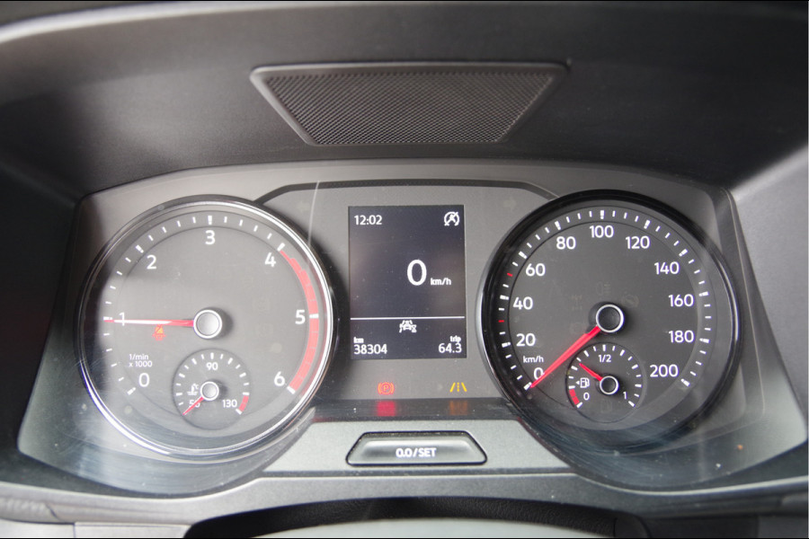 Volkswagen Crafter 35 2.0 TDI L3H3(L2H2) 3-ZITS, 177PK, TREKHAAK, CAMERA, ADAPT. CRUISE, VOORRUIT VERWARMING, CARPLAY
