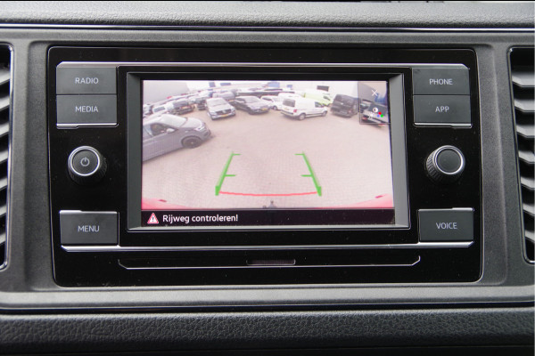 Volkswagen Crafter 35 2.0 TDI L3H3(L2H2) 3-ZITS, 177PK, TREKHAAK, CAMERA, ADAPT. CRUISE, VOORRUIT VERWARMING, CARPLAY