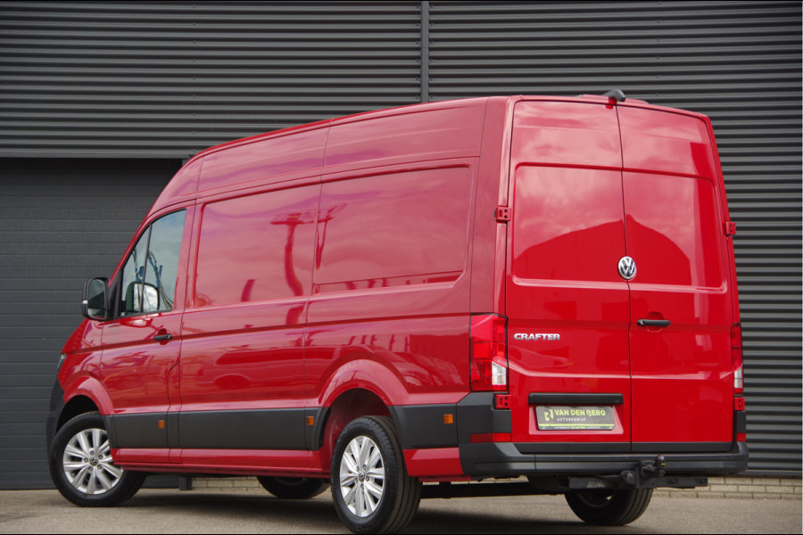 Volkswagen Crafter 35 2.0 TDI L3H3(L2H2) 3-ZITS, 177PK, TREKHAAK, CAMERA, ADAPT. CRUISE, VOORRUIT VERWARMING, CARPLAY