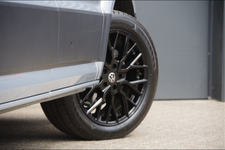 Volkswagen Crafter 35 2.0 TDI L3H3 75 EDITION 177PK AUT. LED, LEDER, TREKHAAK, ERGO ACTIVE GEVEERDE STOEL, STUURVERWARMING, STOELVERWARMING, VOORRU