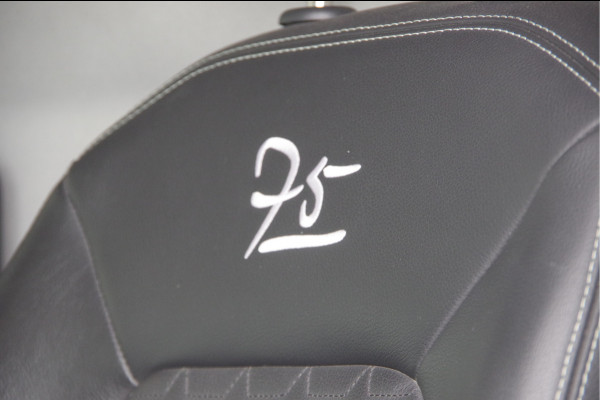 Volkswagen Crafter 35 2.0 TDI L3H3 75 EDITION 177PK AUT. LED, LEDER, TREKHAAK, ERGO ACTIVE GEVEERDE STOEL, STUURVERWARMING, STOELVERWARMING, VOORRU