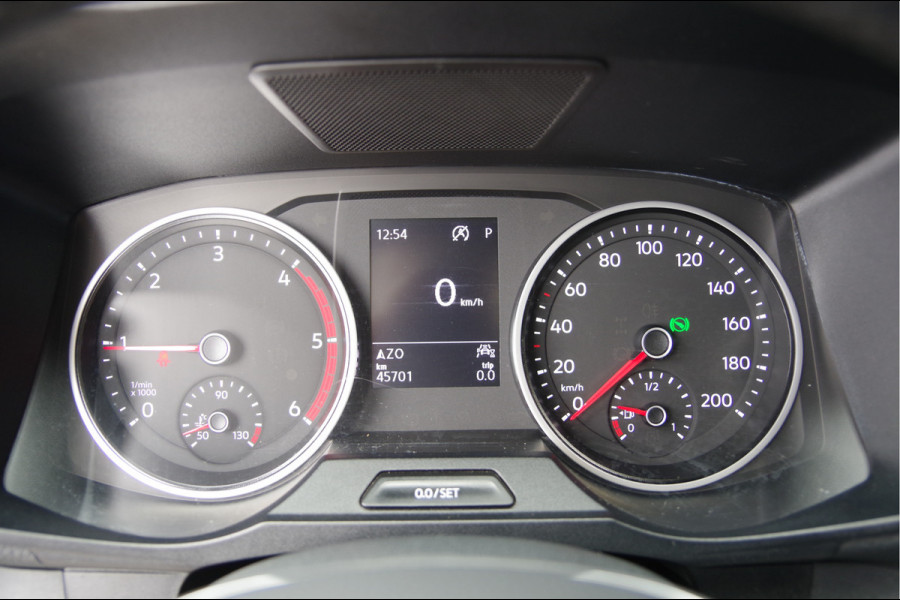 Volkswagen Crafter 35 2.0 TDI L3H3 75 EDITION 177PK AUT. LED, LEDER, TREKHAAK, ERGO ACTIVE GEVEERDE STOEL, STUURVERWARMING, STOELVERWARMING, VOORRU